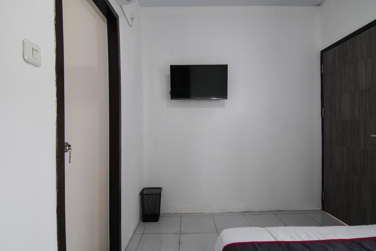 Oyo 92300 Koala House Otel Pekanbaru Dış mekan fotoğraf