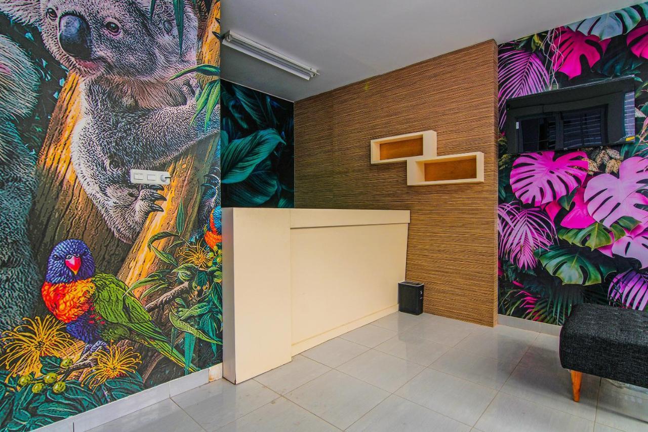Oyo 92300 Koala House Otel Pekanbaru Dış mekan fotoğraf