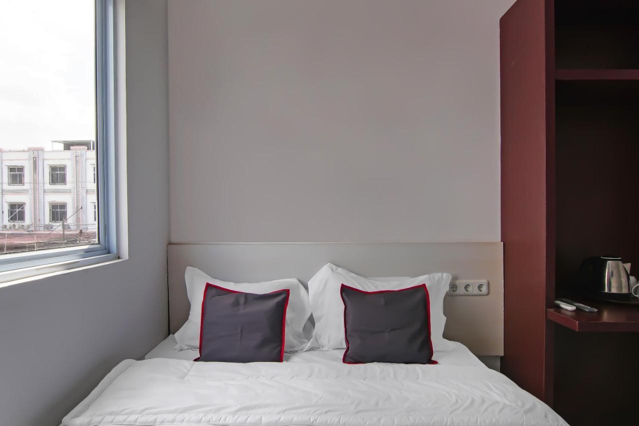 Oyo 92300 Koala House Otel Pekanbaru Dış mekan fotoğraf