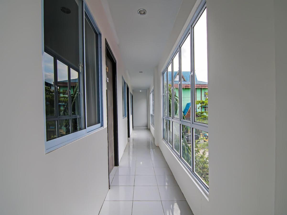 Oyo 92300 Koala House Otel Pekanbaru Dış mekan fotoğraf