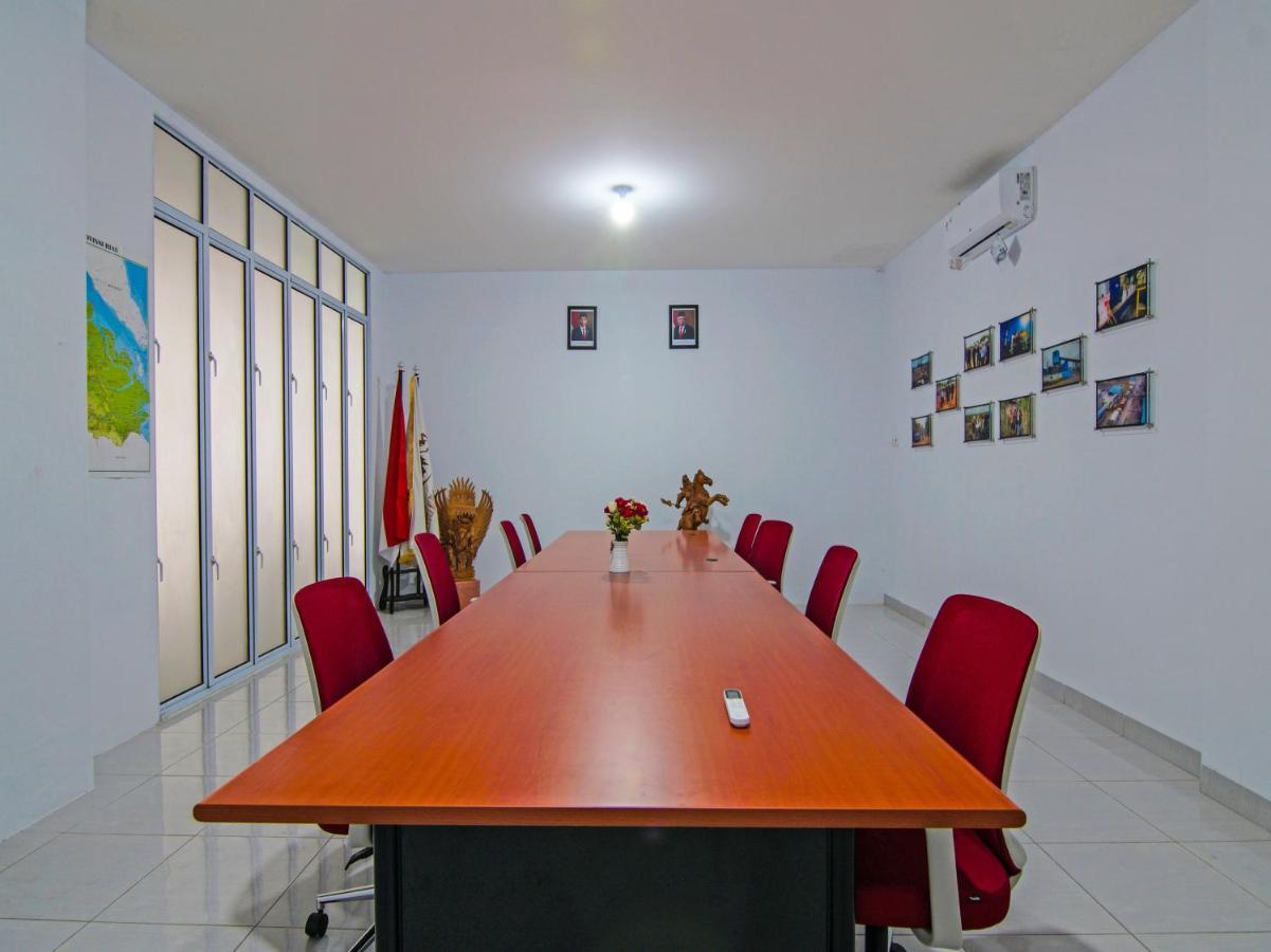 Oyo 92300 Koala House Otel Pekanbaru Dış mekan fotoğraf